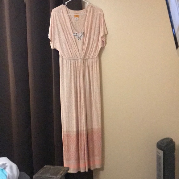 Peachy maxi dress - Picture 1 of 1